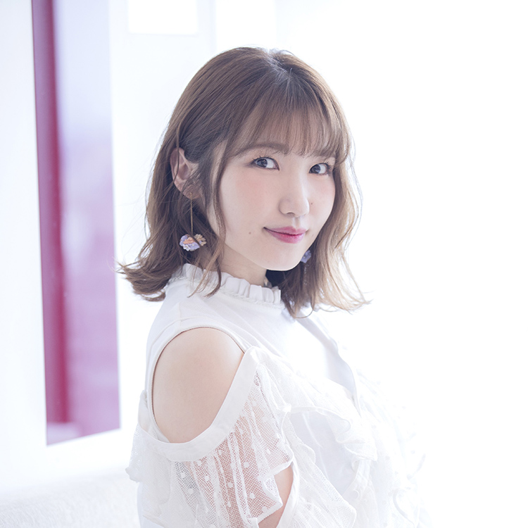 内田彩