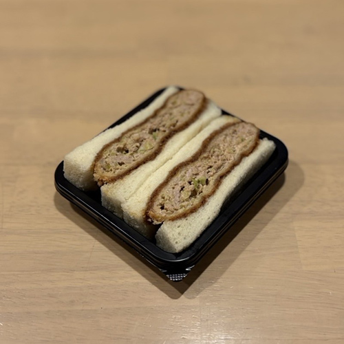 四十三番メンチカツサンド(ソース)